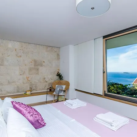 빌라 Art Gallery - Six Bedroom With Terrace And Swimming Pool 믈리니