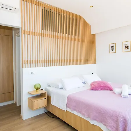Six Bedroom With Terrace And Swimming Pool * Mlini